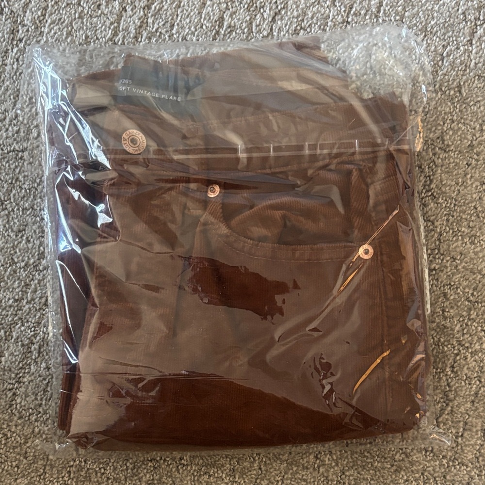 GAP | High-Rise Corduroy Soft Vintage Flare Pants in Rust | Size 2/26S - Picture 7 of 8